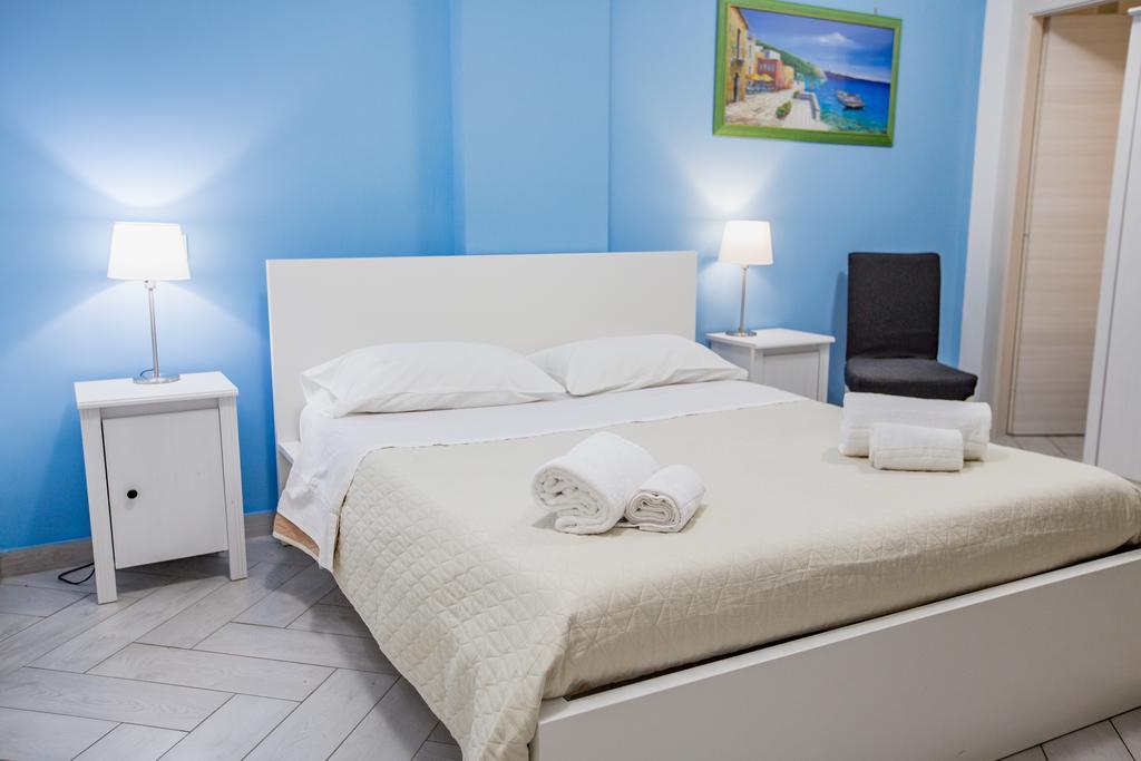 Belvedere Rent Rooms กัมโปเฟลิเช ดิ โรชเชลลา ภายนอก รูปภาพ